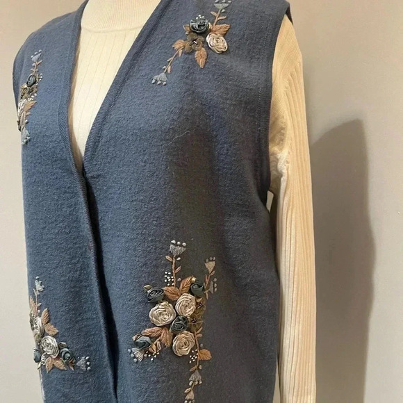 Vintage Koret 100% Wool Embroidered Sweater Vest - Size M - Picture 6 of 6